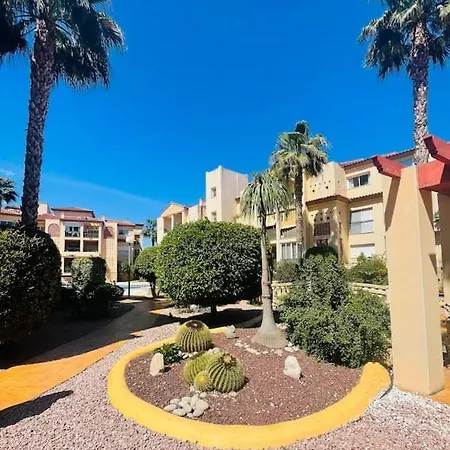 Beautiful 1 Bedroom In Albir *
